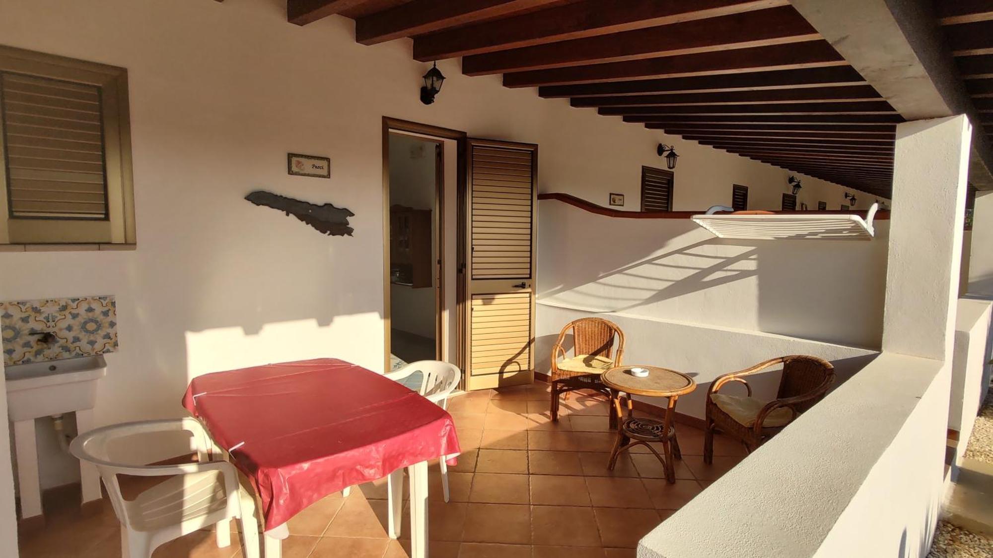 Aparthotel Lo Zodiaco Lampedusa Exterior foto